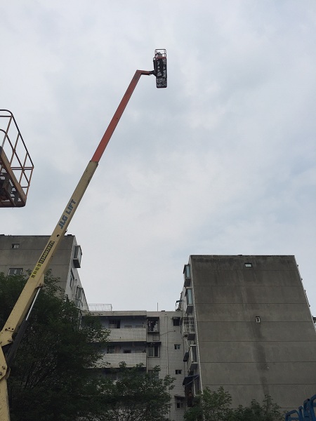 广元高空作业车场地存放如何保养